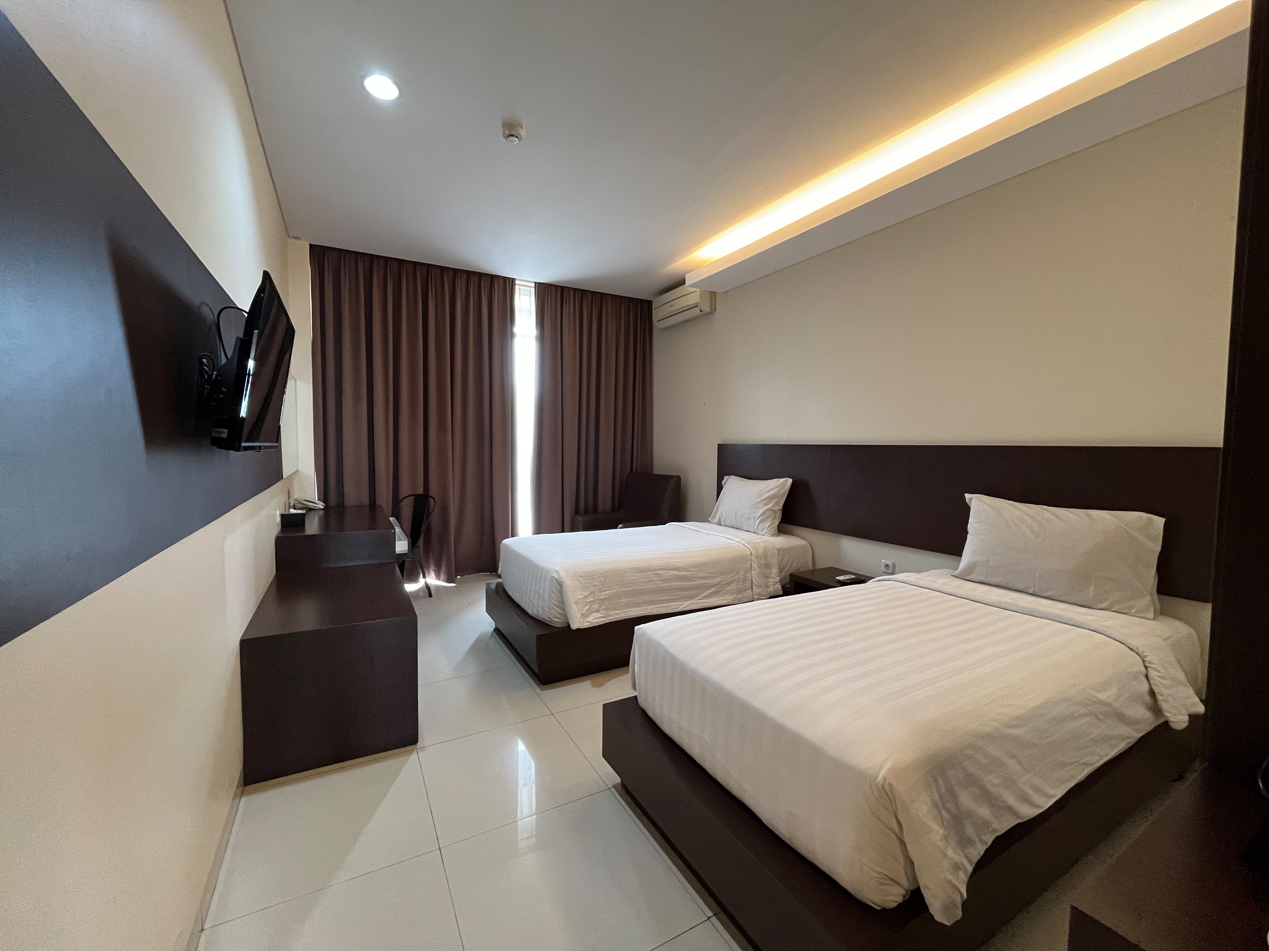 TWIN BED